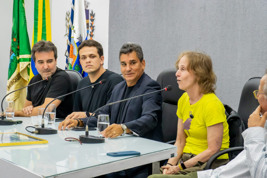 deborah-colker-recebe-titulo-de-cidada-mesquitense