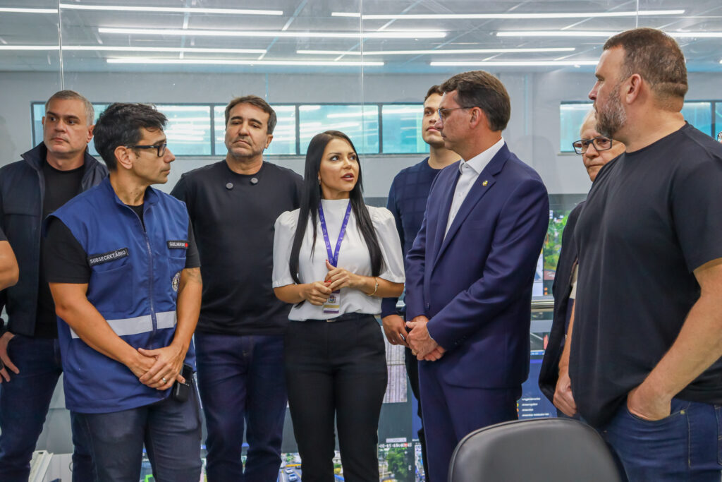 marotto-miranda-recebe-flavio-bolsonaro-para-inauguracoes-na-saude-e-seguranca-de-mesquita